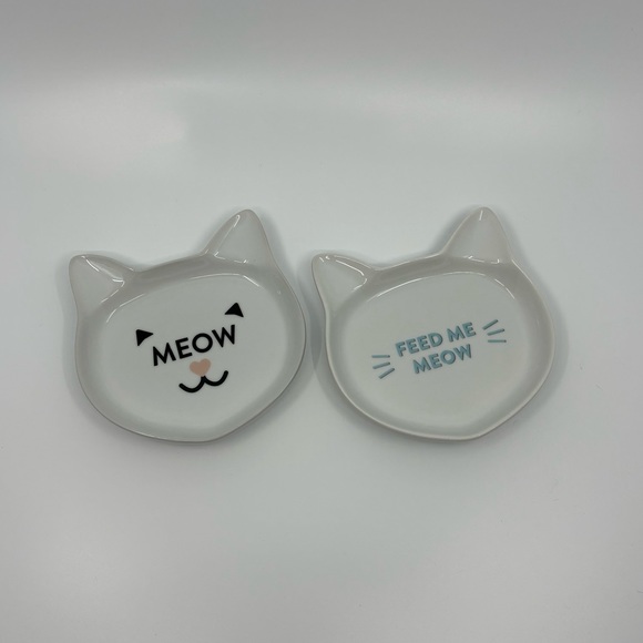 Cute Cat Plates - Picture 1 of 4